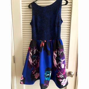 Taylor Dresses Floral Dress